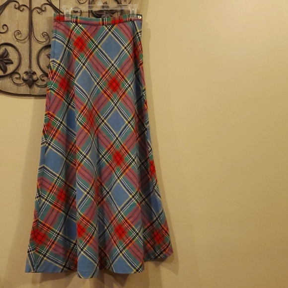 Vintage Christmas Plaid skirt by Xtrovert - Picture 1 of 9